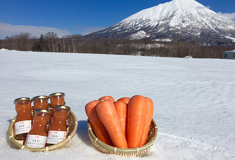 北海道のにんじんジュース（北海道真狩村産　雪下人参使用）【11101】