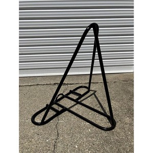 かめまるくんサッカー マンホール蓋《実物》 スタンド付《亀岡市 マンホールのふた ご当地 グッズ 鋳物 特産品 インテリア》