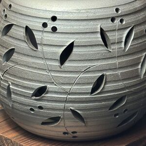 石龍　黒鉄色華花茶香炉　6-472｜伝統工芸品 工芸品 常滑焼 日本六古窯 お香 アロマ 丸よ小泉 日本製 愛知県 常滑市
