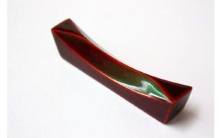 【nokutare】 飛騨春慶の箸置き４個セット 箸置き はし置き 箸 カトラリーレスト 春慶塗 伝統工芸 紅 プレゼント 贈り物 結婚祝い 飛騨高山 ノクターレ TR3832