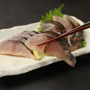 獲れたて土佐の清水さば　炙り〆鯖２枚セット（ブランドゴマサバ・1枚あたり約170g～210g）刺身 フィレ 寿司 おつまみ【R00279】