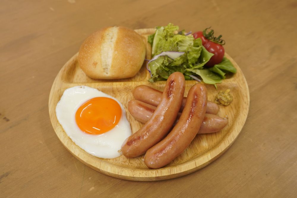 知多ポーク　チョリソーソーセージ　1パック4本入り×5パック｜ウインナー チョリソー 常滑市 チョリソーソーセージ