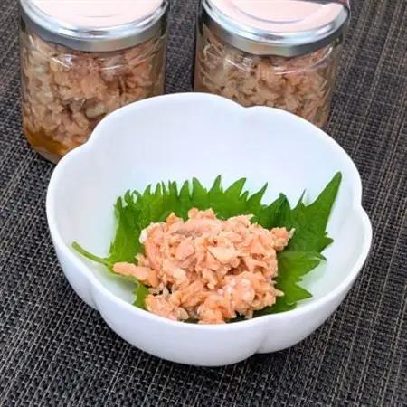 もったいないサーモンほぐし身 2本 国産 鳥取琴浦グランサーモン 無添加 無投薬養殖で安心 訳あり【配送不可地域：離島】【1636197】
