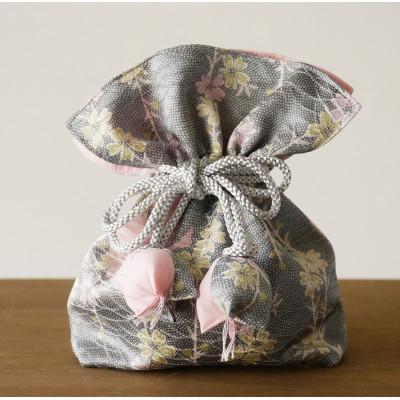 ふるさと納税 亘理町 【メディアで多数紹介の人気製品】　ご褒美、ギフトに　願いを込めた着物地の巾着&マスク |  | 01