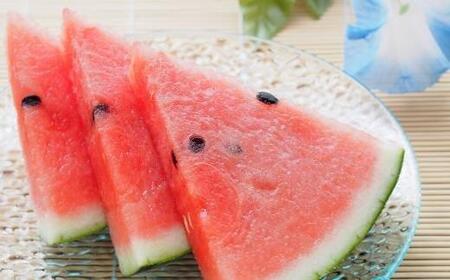 先行予約 スイカM2玉 5kg以上 2玉 ※5月下旬～8月中旬頃に順次発送予定（こちらの返礼品は、大栄西瓜ではありません）西瓜 すいか フルーツ 果物