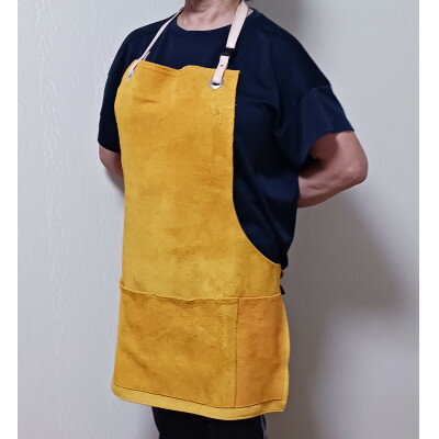 【ふるさと納税】BBQ用牛革ベロア(スエード)エプロン・キャメル【1657334】