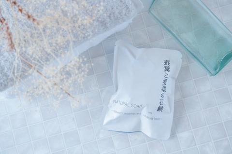 蚕糞と桑葉の石鹸 2個セット ｜ 手作り 丁寧 暮らし 無添加 全身石鹸 ソープ ※離島への配送不可
