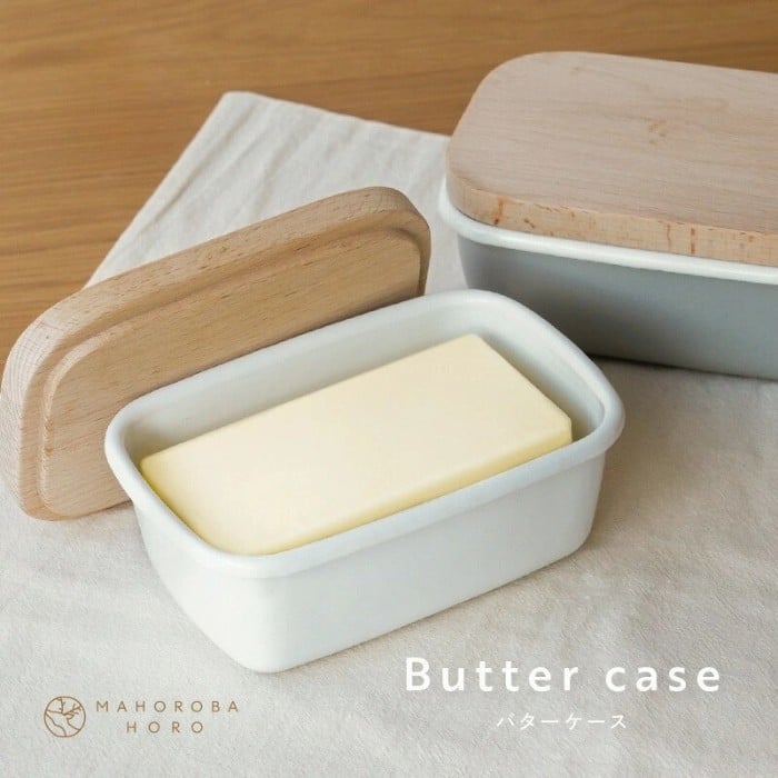 
                  バターケース ホーロー 【カラー選択可】 〈 アットライズ 〉 バター 保存容器 バター容器 バター入れ 琺瑯 ふた付き 蓋付き 密閉 密閉性 おしゃれ 可愛い ガラス ホーロー容器 木製 保存 容器 乾燥防止 奈良県 奈良市
                