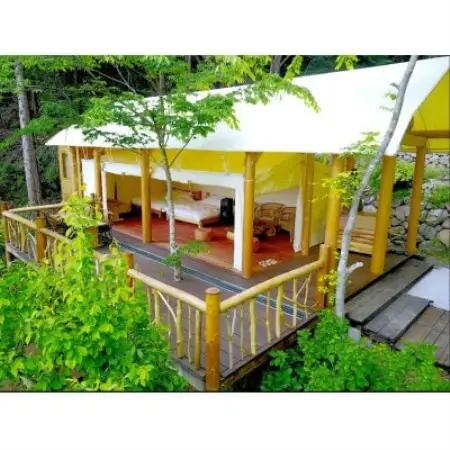 グランピングオーベルジュWOODLAND BOTHY 1泊2日宿泊利用券(1万円分)【1717573】