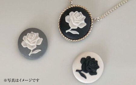 ＜ROUND＞シルバーペンダント　薔薇 グレー / ペンダント ネックレス アクセサリー ギフト 贈り物 / 瀬戸市 / 陶華[BBCD010]