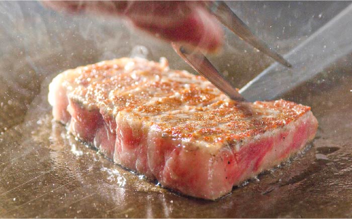 【日時指定必須】五島牛特上サーロインブロック 約400g〜500g・あぶり焼【鬼岳牧場】 [PEK003]