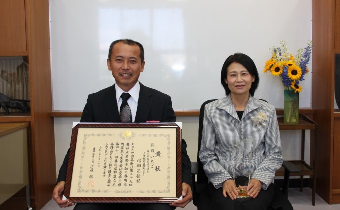 福田さんちのイチゴ(さぬきひめ) 3L サイズ 800g以上 ギフトボックス2箱【配送不可:北海道、沖縄県、離島エリア】苺 農園直送 いちご採れたて直送