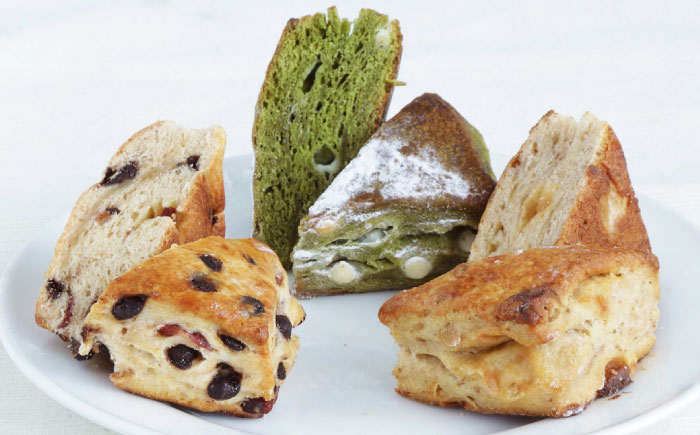 【冷凍】スコーン＆臥龍塩パン 5個セット　愛媛県大洲市/株式会社アライ 冷凍パン 菓子パン 食事パン 朝食 ベーカリー 冷凍 ぱん [AGAY058]