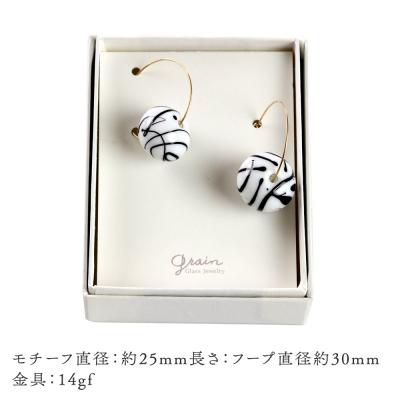 ふるさと納税 秋田市 drawingピアス 【白×黒】|15_shc-190101 |  | 03