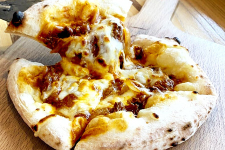  石窯焼きピザ4枚セット（佐賀牛、佐賀牛ハッシュドビーフ） D-156