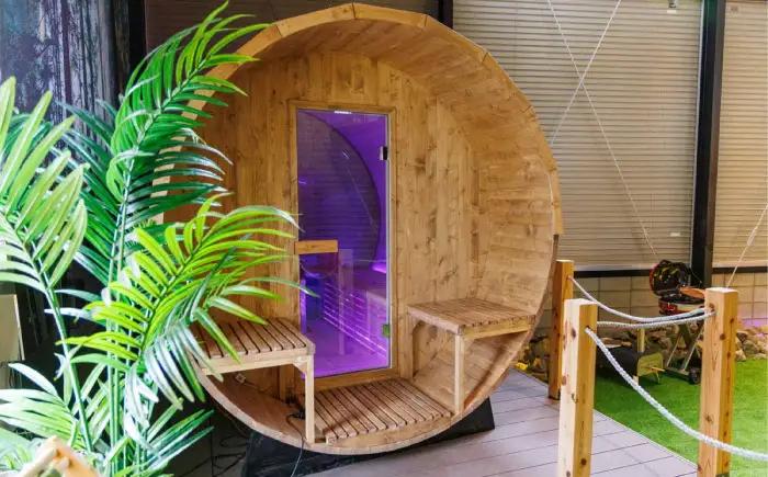 サウナ バレルサウナ / プライベートサウナ 屋外サウナ 貸切サウナ 電気ストーブ ロウリュ 整う 個室 家庭用 屋外用 屋外 プライベート 自宅 別荘 アウトドア キャンプ 木製 木製 檜 ひのき 