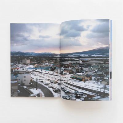 ふるさと納税 斜里町 知床サスティナブル/vol.5 〈 編集長は写真家 石川直樹氏 〉 |  | 01