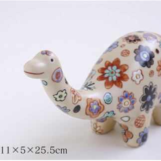 あかね工房 有田焼 アリタ錦サウルス (大) 恐竜 置物 手描き 花畑 プレゼント ギフト The有田 A85-19_イメージ2