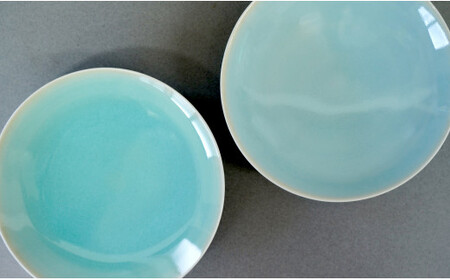有田焼 翡翠天青取皿 2枚セット【梶原大敬 茂正工房】器 うつわ 食器 皿 取皿 菓子皿 デザート皿 2枚 セット ペア 青磁 翡翠 天青 青 夏 上品 シンプル 作家 ろくろ 電子レンジ対応 300
