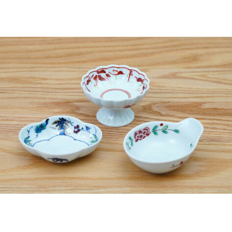 皓洋窯 有田焼 縁起豆皿3点セット 手描き ハレの日 祝 小皿 高台 3枚 皿 食器 うつわ 器 ギフト 贈り物 A25-263_イメージ2