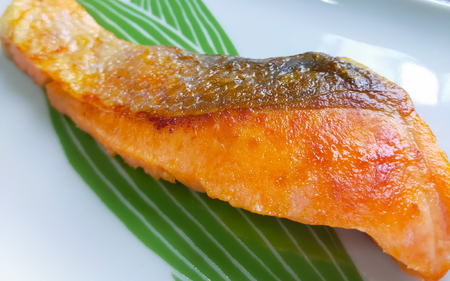 サケ 鮭 シャケ 冷凍 おかず 骨無し 魚 お魚 魚介 海鮮 安心 人気 大容量 小分け ごはんのお供 ふっくら やわらか 美味しい 焼き魚 / 【全12回定期便】骨なし 無添加 銀シャケ 切身 50