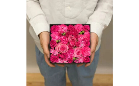 【お花の定期便】「季節毎」に届く、旬のアレンジメント Sサイズ（4回お届け）【「季節毎」に届く、旬のアレンジメント 世界らん展 フラワードリームジャパンカップ 国内主要コンテスト受賞 贈り物 神奈川県