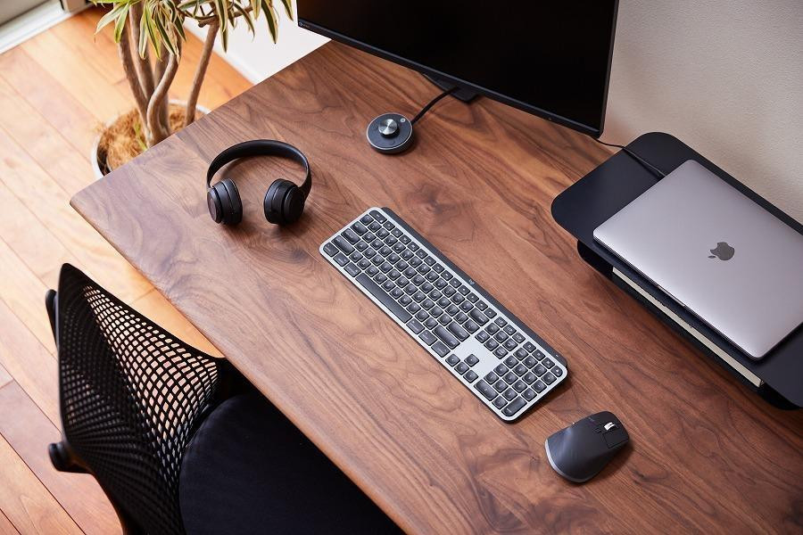 
            【幅120cm】【ウォールナット】【配線トレー付】【ミニシェルフ付】 電動昇降デスク 無垢材 パソコンデスク WAAKstandingPro
          