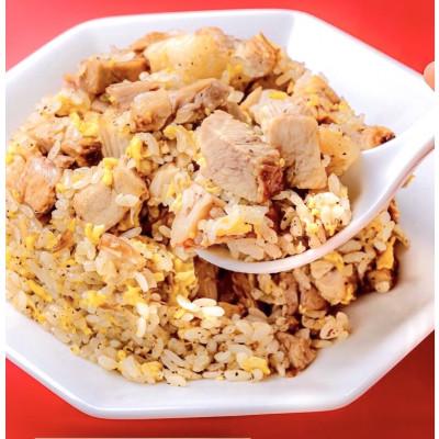 ふるさと納税 板橋区 丸鶴しっとりチャーシュー炒飯(300g)とびこ(40g)のせ3食セット |  | 02