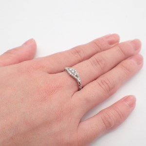 ジュエリー産地甲府　PT950ストレッチダイヤリング ダイヤ0.30ct　69416　Ｓ