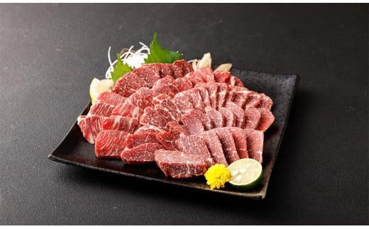 
熊本 馬刺し 上霜降り (トロ) 300g 馬肉 霜降り 新鮮 産地直送
