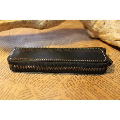 ふるさと納税 栗東市 馬九(うまく)いくラウンドファスナーペンケース(ブラック) |  | 01