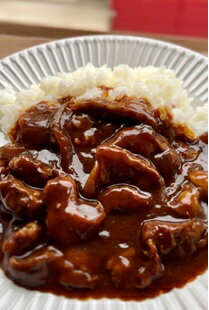 【ふるさと納税】ハンバーグと牛汁専門店「銀の米」の「牛すじハヤシライス」400g×4個 セット 冷凍【25-017-014】食LABO 鳥取牛 調理済 レンジ 温めるだけ 簡単 お取り寄せ グルメ 肉 加工品 惣菜 鳥取県 米子市