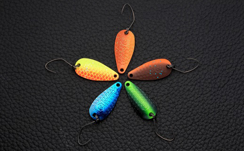 ヤリエ　管理釣り場用スプーン　サイズお任せ15枚セット