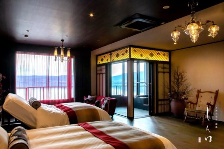 諏訪湖を一望できる上諏訪温泉2宿「しんゆ」・「萃sui-諏訪湖」で使える宿泊券 15,000円分／ 上諏訪温泉しんゆ・萃sui-諏訪湖 旅行 観光 長野 チケット 宿泊券 温泉 旅行クーポン 宿泊 上諏訪温泉 諏訪湖 旅館 旅館 旅館 旅館 旅館 信州 長野県 諏訪市 諏訪 【12-04】