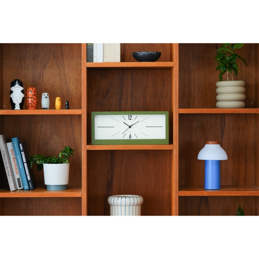 ＜Chambre＞LINEAR CLOCK カーキ