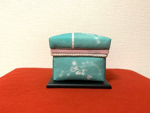【限定１品】にほんちゃばこ 緑色・装飾桐箱(水彩画風)