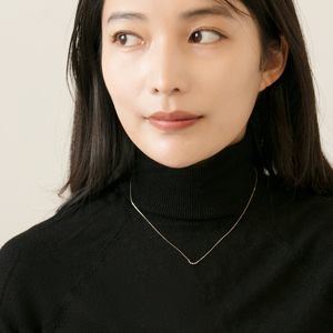 【K18イエローゴールド ダイヤモンドネックレス】大人女子大人気のカーブデザインネックレス / KG000107