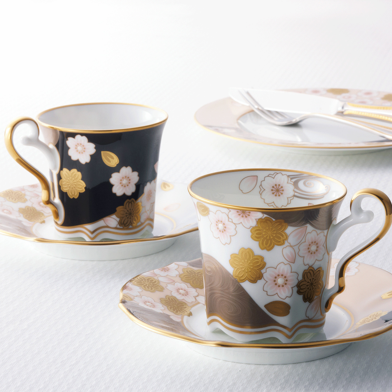 あやみなも コーヒーカップ＆ソーサーペア（桜金銀彩・夜桜金銀彩） H1118_イメージ2