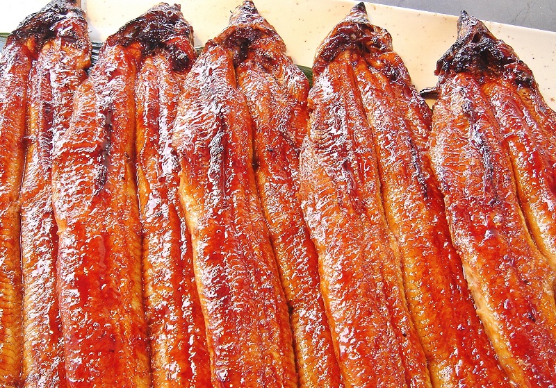 紀州職人焼　一串ずつ丁寧に焼き上げた　国産炭火蒲焼3尾