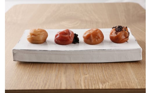 
            紀州南高梅 梅干し 4種類セット 計2kg(500g×4箱・化粧箱入) うめぼし 紀伊国屋文左衛門本舗【TC25】
          