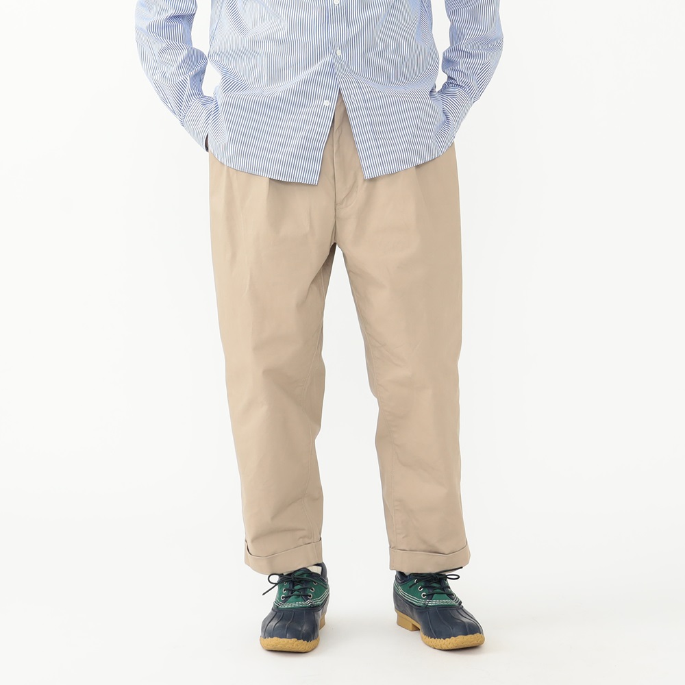 BEAMS PLUS 2プリーツ ツイル パンツ　KHAKI　M