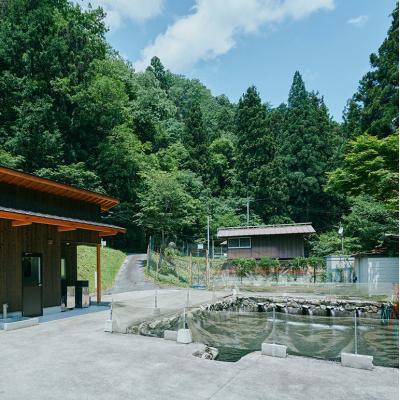 ふるさと納税 安芸高田市 安芸高田 滝ヶ谷 やまめ やわらか炭火焼き (4尾入り) [No5895-0626] |  | 01