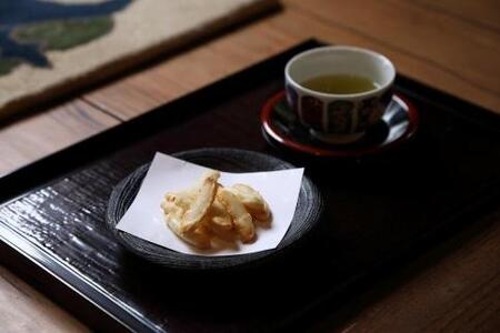 女性に人気！小袋詰め合わせ 4種セット しろえびあられ 昆布あられ 甘えびあられ 素餅 菓子 おかき おやつ 大容量 小分け