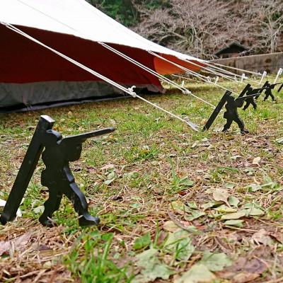 ふるさと納税 尼崎市 【HIBANAS】端材を熟練の職人がよみがえらせたアウトドア用ペグ・アサルトマン |  | 01