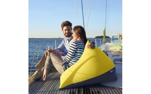 Yogibo Zoola Pyramid Premium（ヨギボー ズーラ ピラミッド プレミアム）ライムライト