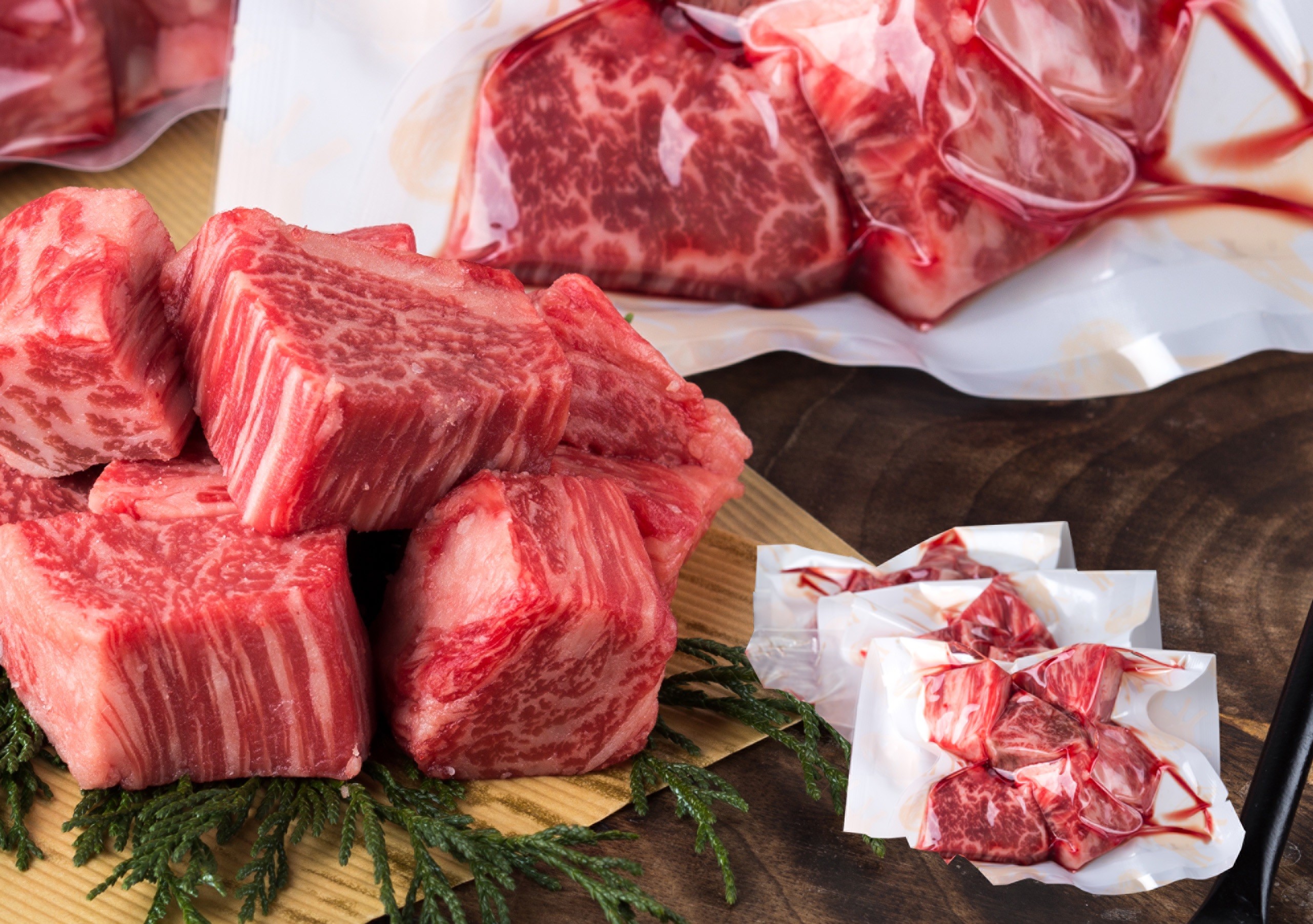 
            鳥取和牛 ヒレサイコロステーキ切り落とし　600g
          