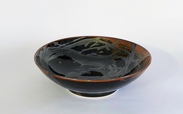 
                  有田焼 井上祐希作 天目銀滴 皿 （大）
                