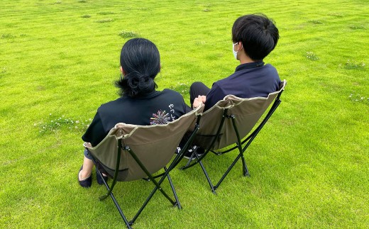 目の前に広がる花火をご堪能ください。