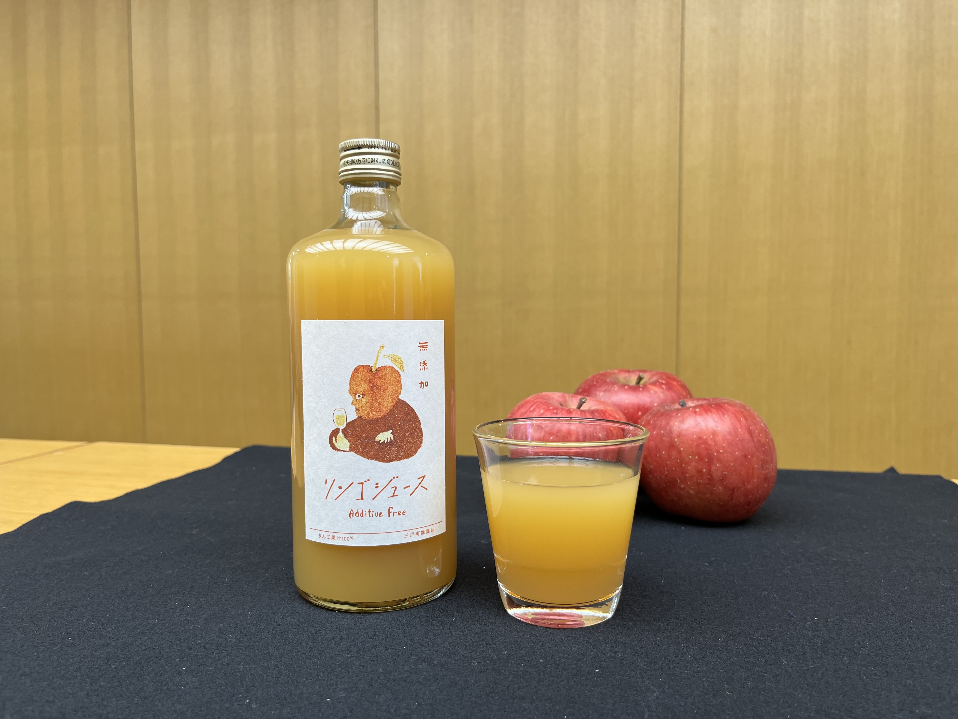 
                  越後農園(園主:越後貞男)のりんごジュース720ml×3本 青森県産 りんご ストレート ジュース 青森県 三戸町 BJ-26-001
                