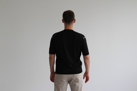 究極の贅沢シルク100%洗えるメンズ半袖Vガゼットデザインクルーネックニットウェア ブラックMサイズ メンズ 有限会社アスリート